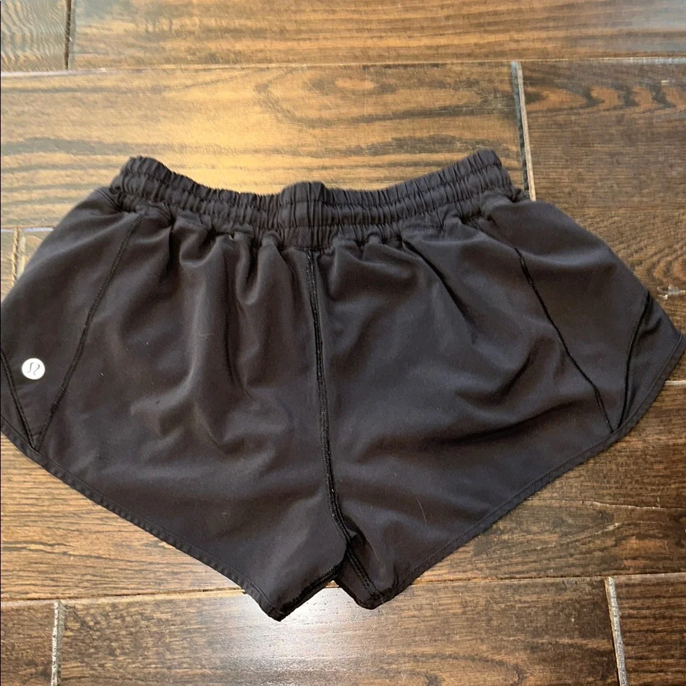 lululemon athletica Black Women's Athletic Shorts size 6 - Picture 4 of 7